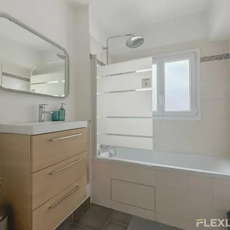 Flexliving - Whole Flat - Losserand Apartment